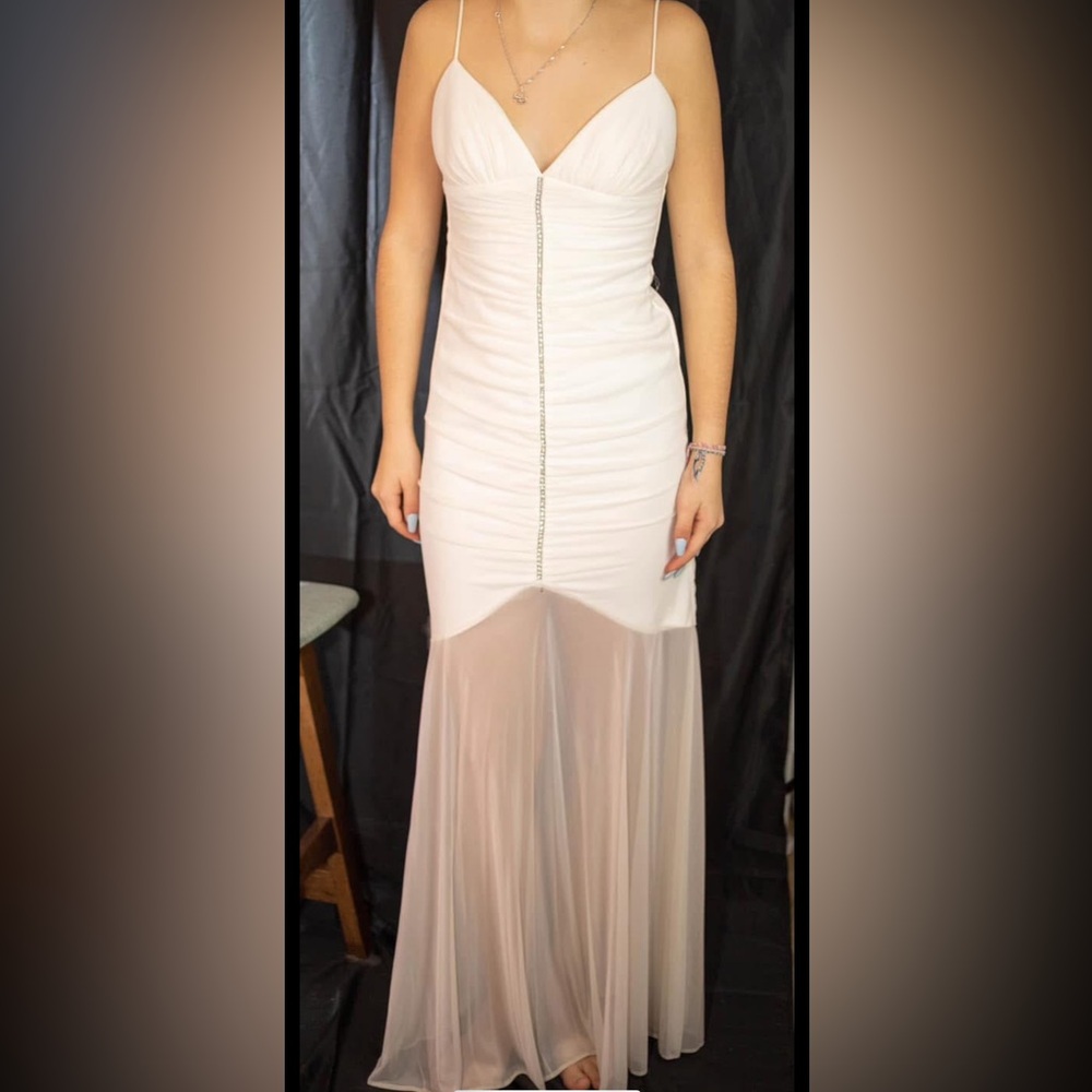 Amazing white dress